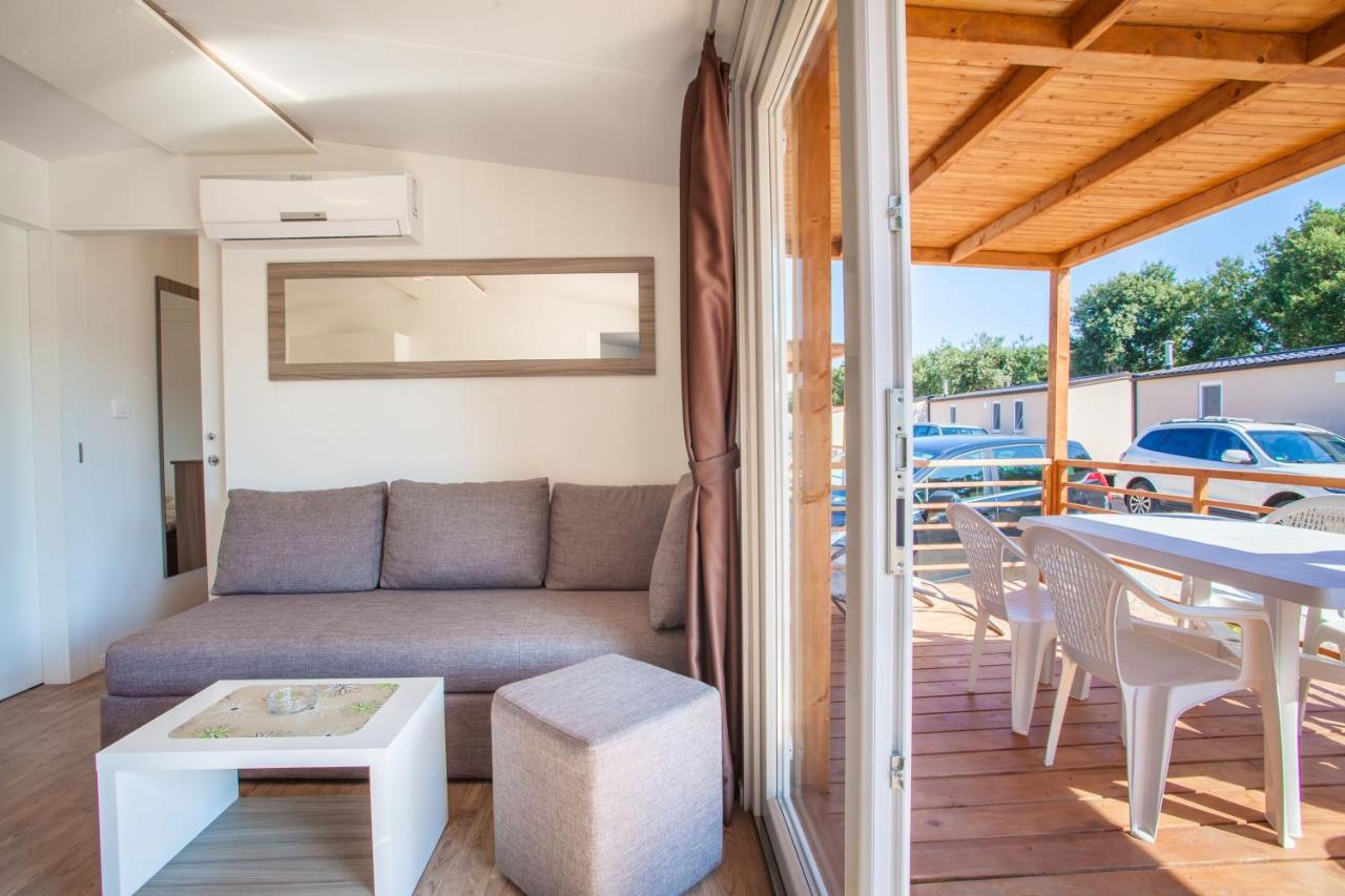 Mobile Homes Delta Marine At Campsite Lopari Nerezine Kültér fotó